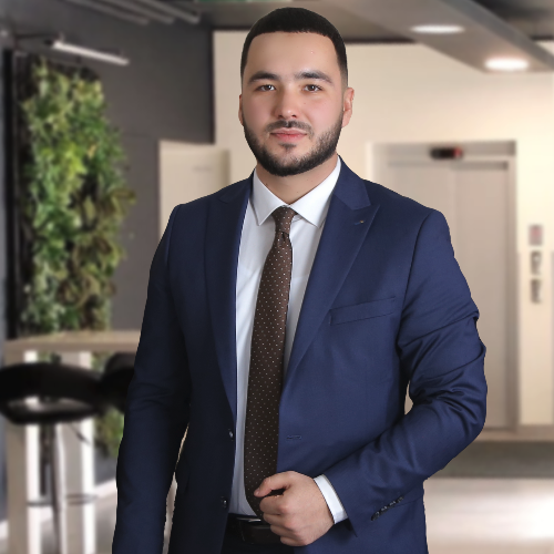 About Oybek Artikov